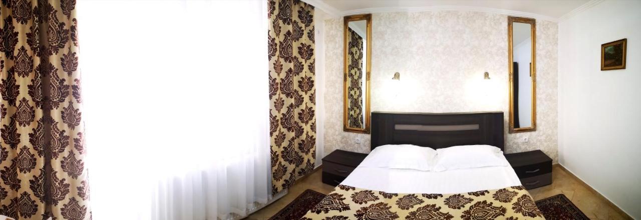 Ferienwohnung Panzio Status Hajdúszoboszló Exterior foto