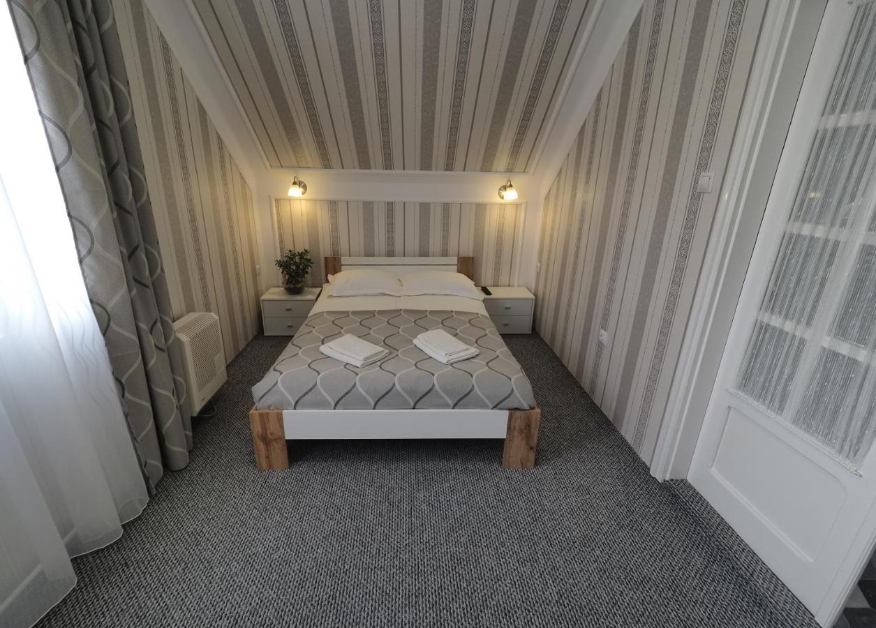 Ferienwohnung Panzio Status Hajdúszoboszló Exterior foto