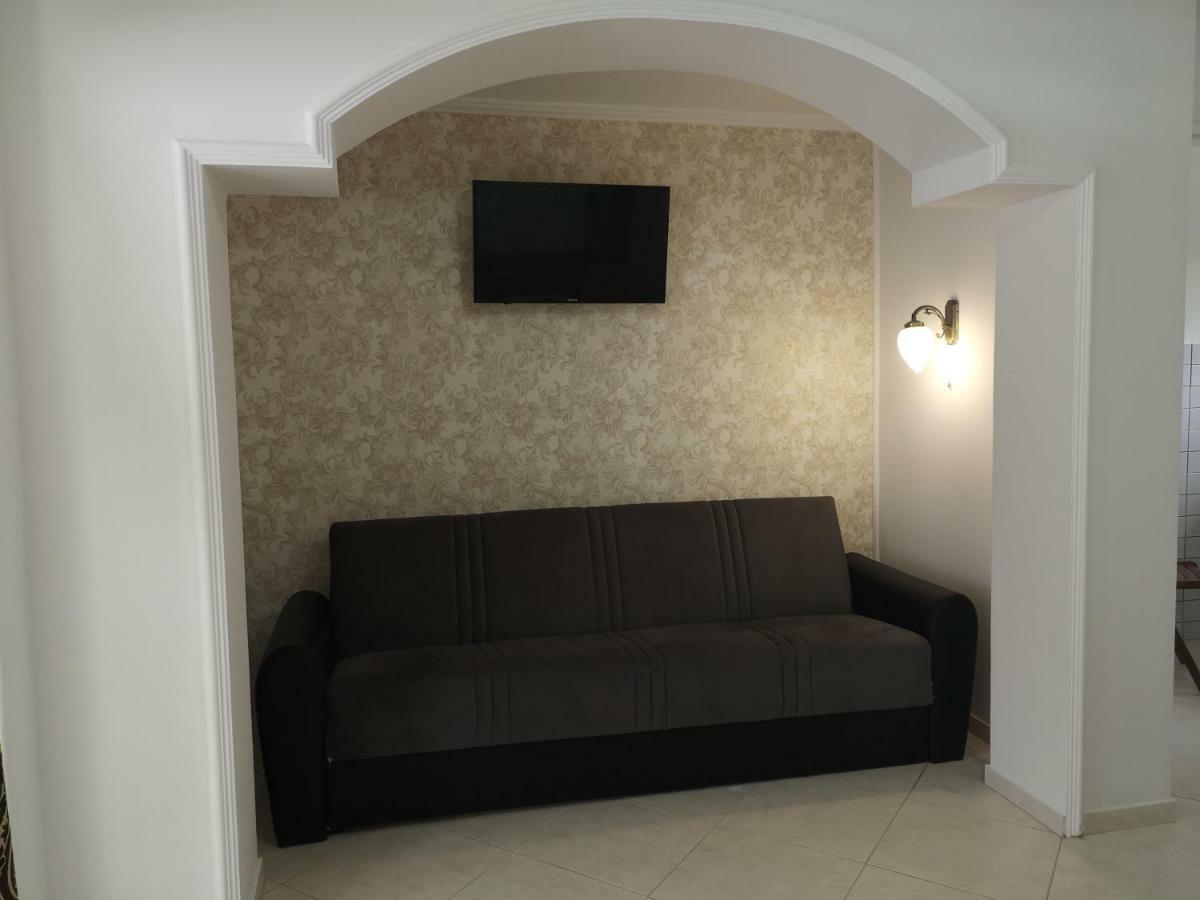Ferienwohnung Panzio Status Hajdúszoboszló Exterior foto